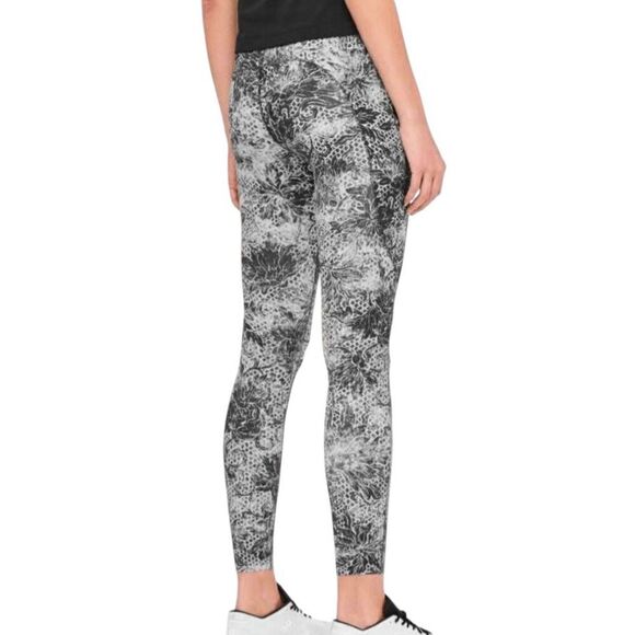 LULULEMON ATHLETICA Fast & Free 7/8 Tight II (Non-Reflective) Size 4 - Picture 1 of 7